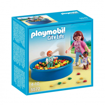 Игровая площадка с шариками
