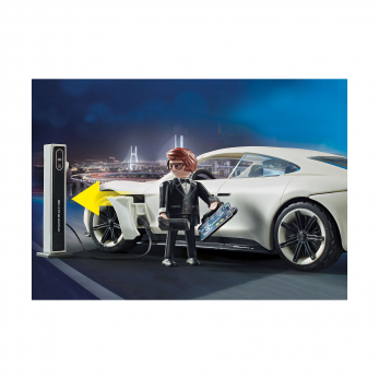 Рекс Дашер с Porsche Mission E