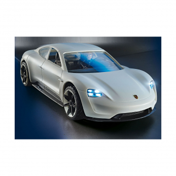 Рекс Дашер с Porsche Mission E